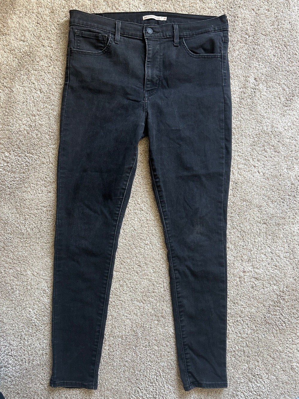 Levi's Women's 720 Black Skinny Jeans - High Rise